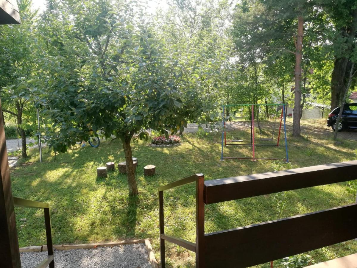 Apartman Adam ราโควิซา ภายนอก รูปภาพ